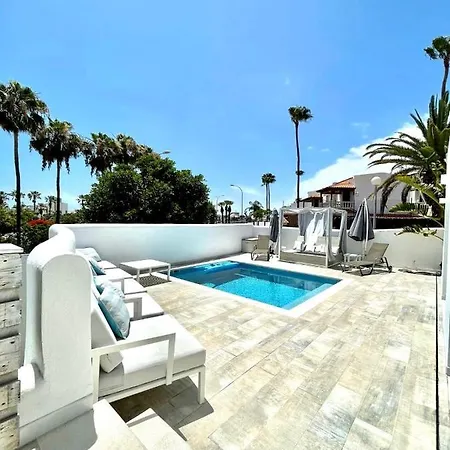 12 * Costa Adeje (Tenerife)